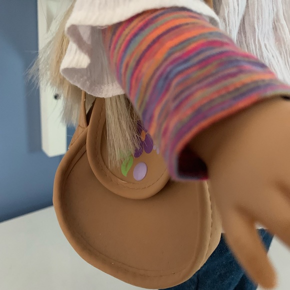 AMERICAN GIRL DOLLS - Picture 4 of 10